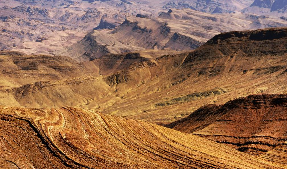 Mikadun - Shutterstock - Jebel Sarhro;Maroc - Silence du Sarhro et chant des dunes atlas-maroc-voyage-maroc-desert