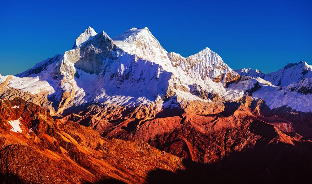 Istock - Sommets de la cordillère Blanche, Pérou. - Cordillère Blanche, Machu Picchu et lac Titicaca perou-trek-au-perou