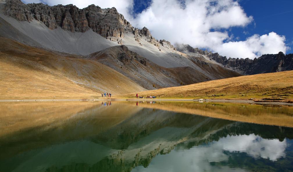 Cappelli - Christophe - Adobe stock - Le lac de Souliers vers le col de l'Izoard, - Le tour du Queyras alpes-francaises-tour-du-queyras