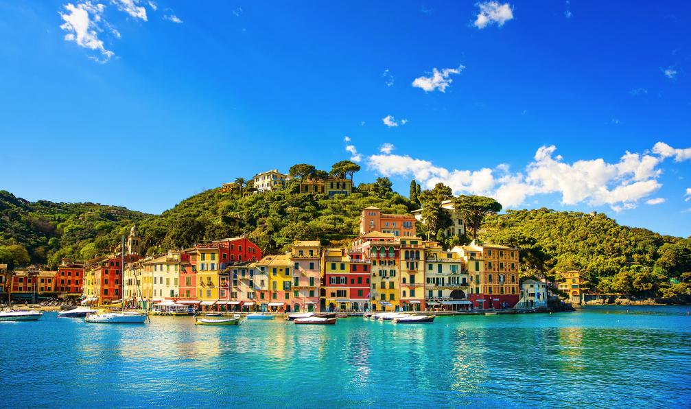 StevanZZ - Istock - Portofino village historique, vue panoramique. Ligurie, en Italie - Portofino et Cinque Terre cinque-terre-randonnee-cinque-terre
