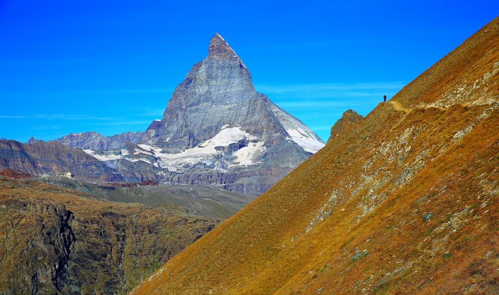 Istock - Cervin, Randonneur, Suisse. - L'intégrale de Chamonix à Zermatt suisse-rando-chamonix-zermatt
