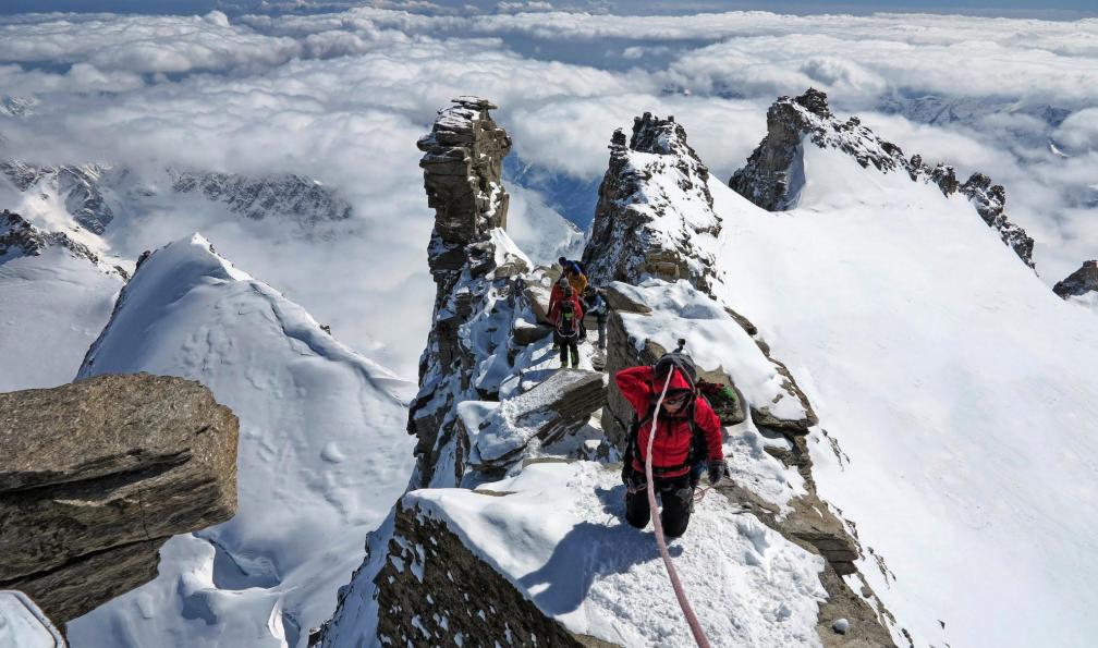 Montée au Grand-Paradis, Alpes. - La haute route du Grand-Paradis (4061 m) alpes-italiennes-ascension-du-grand-paradis