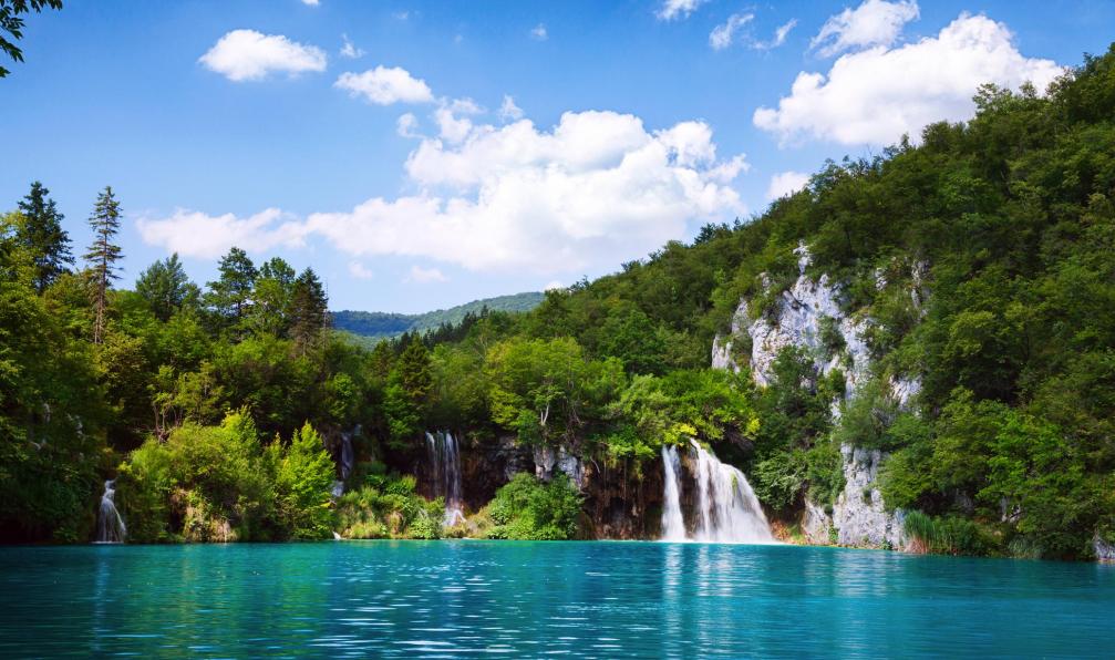 aeduard - Istock - Lac de Plitvice, Croatie. - Parcs nationaux, trésors de Croatie croatie-parcs-nationaux-de-dalmatie
