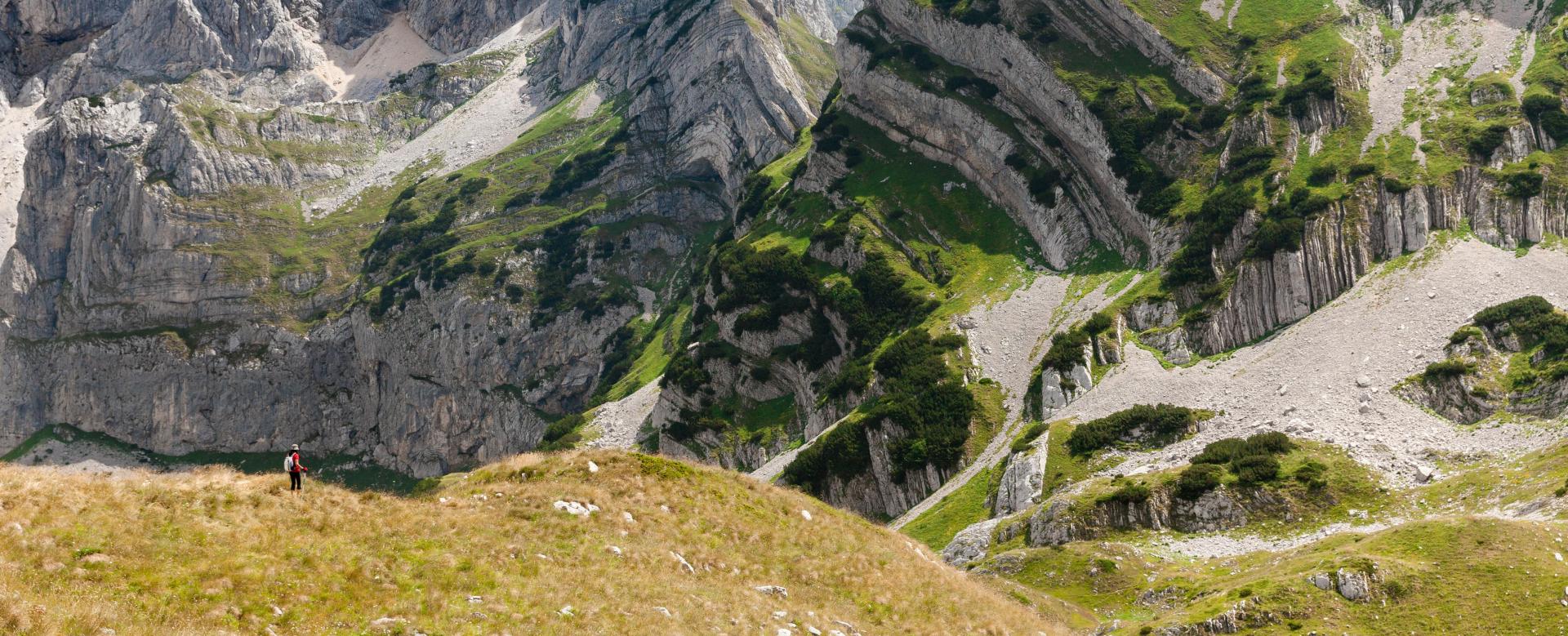 le-montenegro-des-montagnes-au-fjord-de-kotor