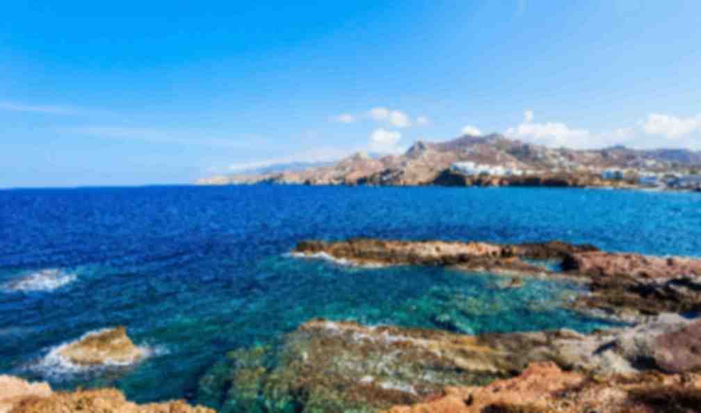 cyclades-santorin-amorgos-naxos