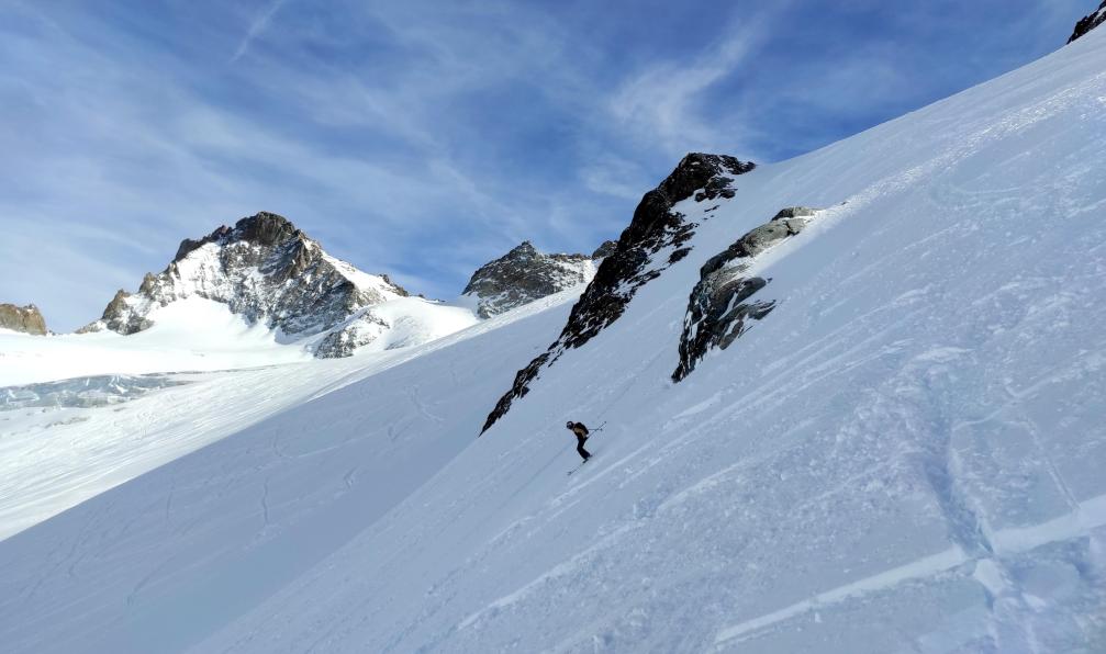 Hauer - Florian - Skieur en descente dans le vallon de la Meije, Ecrins, Alpes, France - La Grave et vallons sauvages des Écrins ecrins-ski-de-randonnee-la-grave