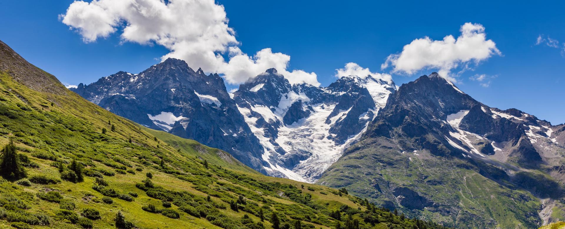 panorama-des-ecrins