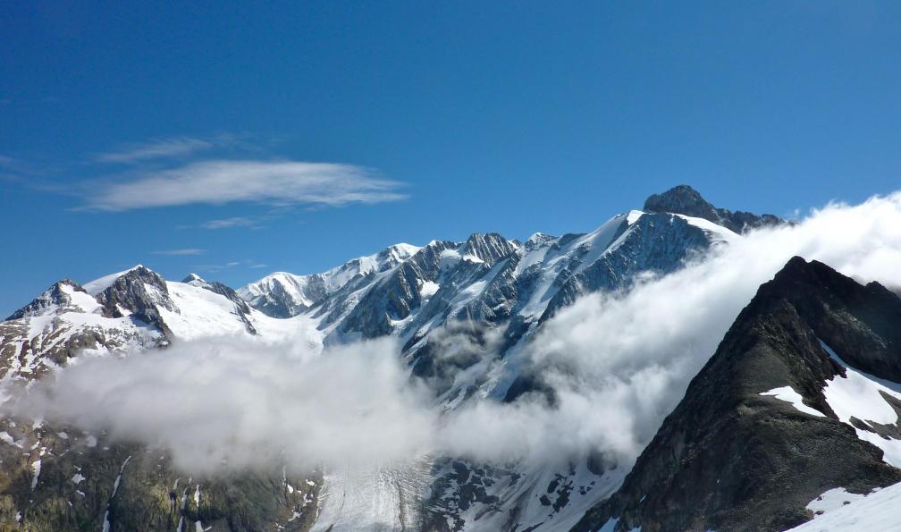 Panorama vers le mont Blanc depuis le mont Tondu, massif du Mont-Blanc, Alpes France. - Ski de rando entre Beaufortain et Mont-Blanc mont-blanc-ski-freerando-chamonix