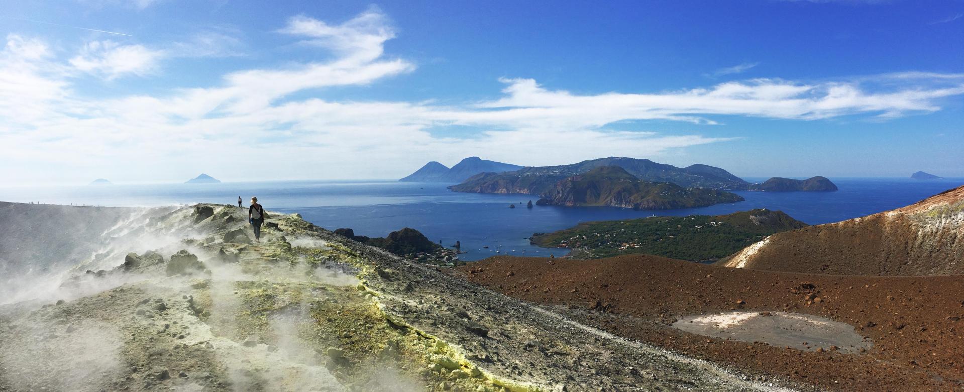 iles-et-volcans-de-litalie-du-sud