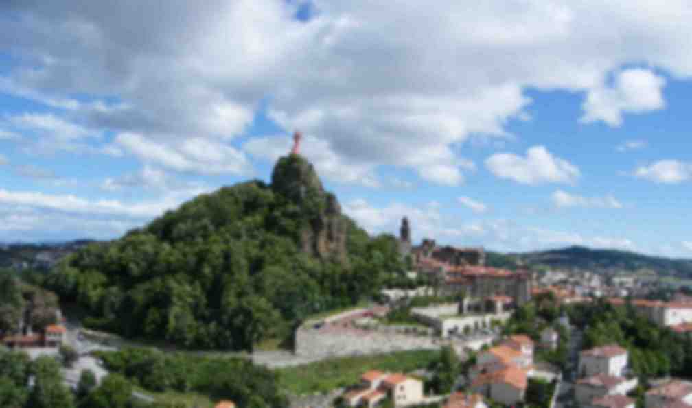 massif-central-randonnee-chemin-de-compostelle