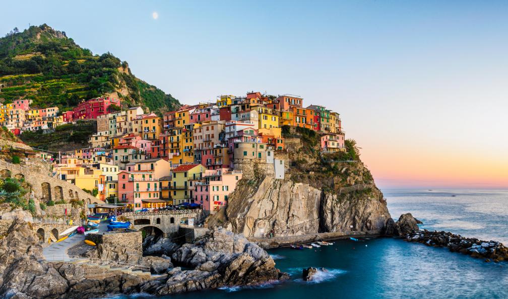 Denisa - Shutterstock - Manarola, Cinque Terre, Italie. - Balade aux Cinque Terre cinque-terre-circuit-cinque-terre
