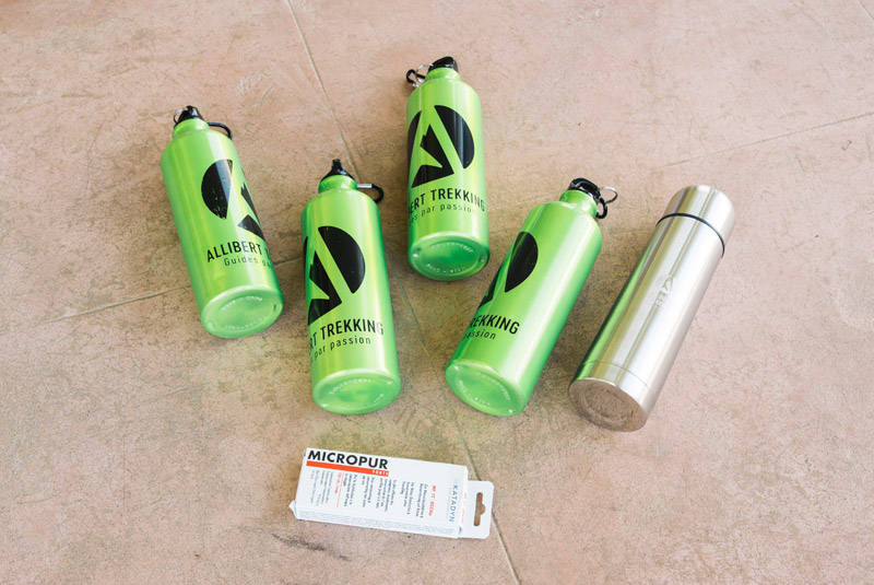 gourdes et thermos ascension Kilimandjaro