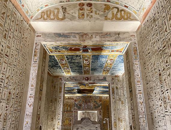 tombeau funéraire Ramses IV avec plafond décoré, vallée de rois, Louxor - Egypte