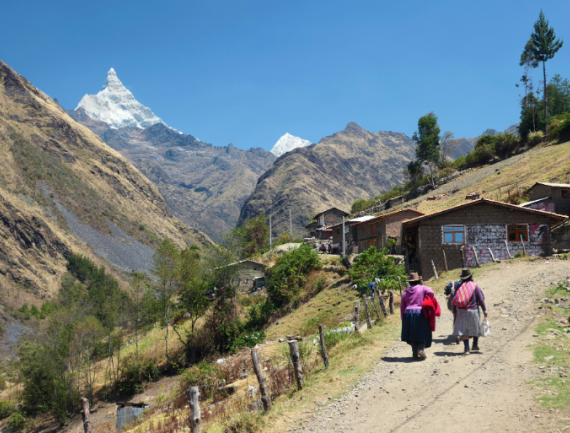 Découverte des villages de la Cordillère Blanche dans la Cordillère des Andes au Pérou.