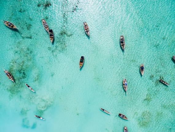 Bateaux sur la mer, Zanzibar.