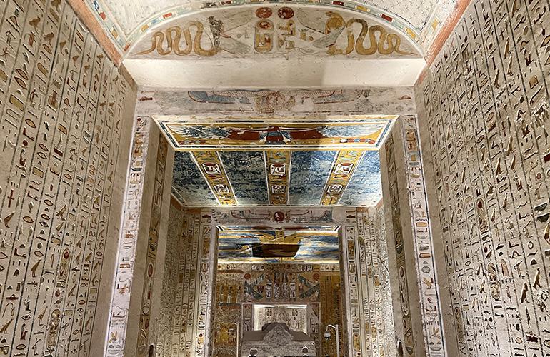 © Stéphanie Cordier - Allibert Trekking tombeau funéraire Ramses IV avec plafond décoré, vallée de rois, Louxor - Egypte